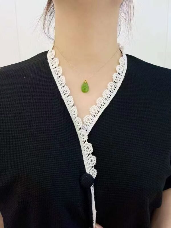 SGARIT Factory 18K Gold Jewellery Natural Nephrite Hetian Jasper Jade Apple Green Pendant Jewelry