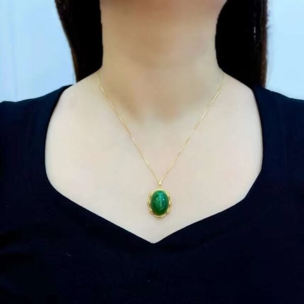 微信图片_20240918153327 SGARIT Wholesaler 18K Gold Jewellery Natural Nephrite Hetian Jasper Jade Spinach Green Pendant Jewelry