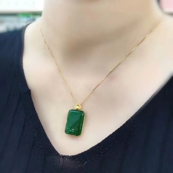 微信图片_20240918153357 SGARIT Factory Direct Selling 18K Gold Jewellery Natural Nephrite Hetian Jasper Jade Safeness Spinach Green Pendant Jewelry