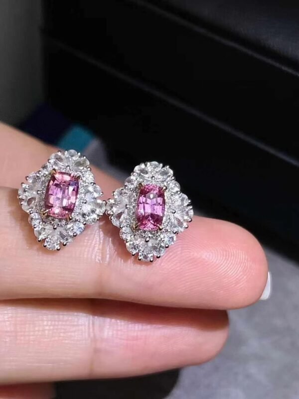 微信图片_202409281604263 Real 18k White Gold 1.75CT Natural Gemstone Unheated Papalacha Blue Sapphire Stud Earrings