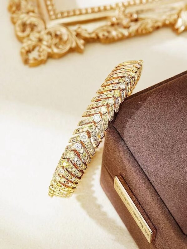 微信图片_20240928160453 Real 18k White Gold 4.457CT Natural Yewllow Diamond Bracelet