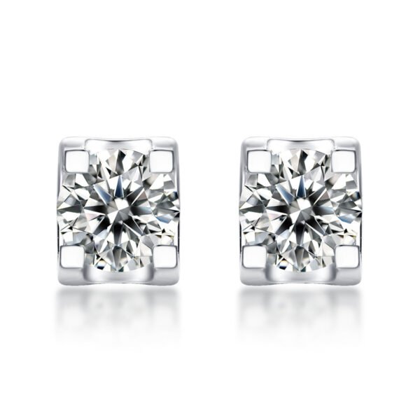 O1CN01k8eNxu25TsXkHiR2a_!!2217006067528-0-cib S925 Sterling Silver 0.5Ct Mosanite Earrings With Gra Certificate