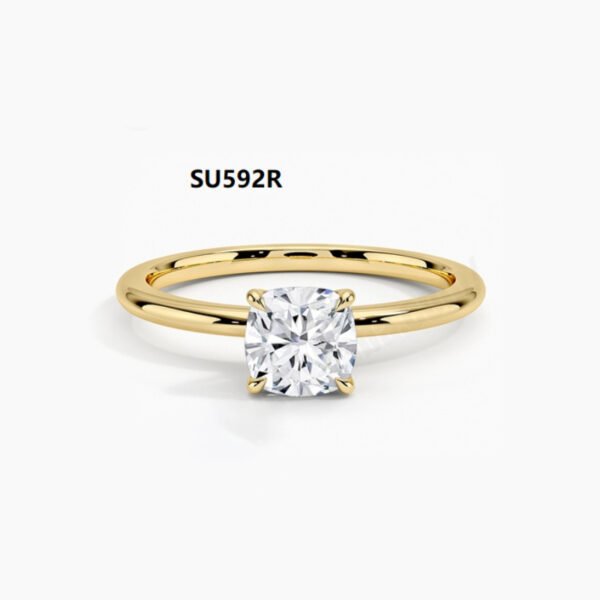 O1CN01uprTOq25TsXiMjpgm_!!2217006067528-0-cib Simple S925 Silver Moissanite 1Ct Wedding Ring