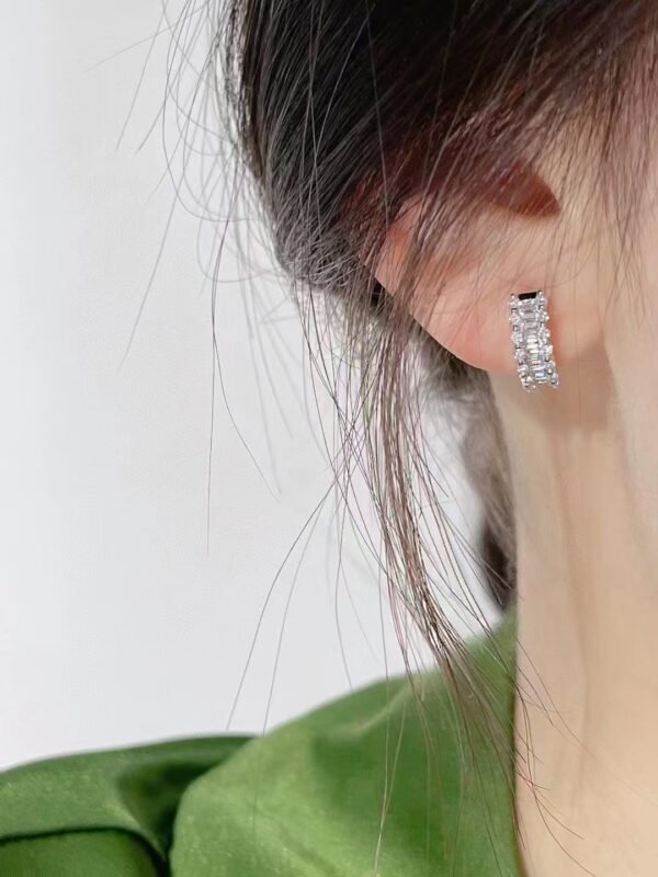 微信图片_202410171032331 SGARIT Fine Jewelry Manufacturer Real 18k Gold Jewellery Natural Diamond Earrings