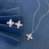 微信图片_20241017103501 SGARIT Fine Jewelry Manufacturer Solid 18k Gold 0.1CT Jewellery Natural Diamond Four Leaf Clover Jewelry Set