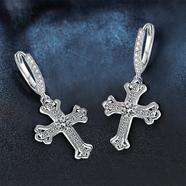 O1CN016UVVa91inofFbYJ9n_!!1695904458-0-cib Sgarit Fashion Jewelry S925 Sterling Silver 0.3Ct Moissanite Earrings Classic Jewellery