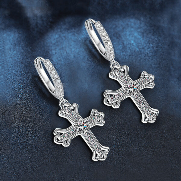 O1CN016k10l31inofHY8sOu_!!1695904458-0-cib Sgarit Fashion Jewelry S925 Sterling Silver 0.3Ct Moissanite Earrings Classic Jewellery