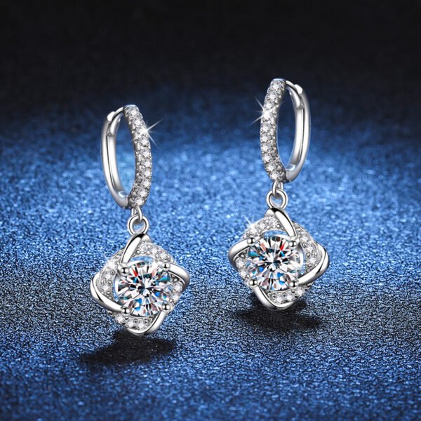 O1CN01DXnDwm2Br8F5ccK9s_!!2212409298391-0-cib Sgarit Fashion Jewelry S925 Sterling Silver Windmill 1Ct Moissanite Earrings Jewellery