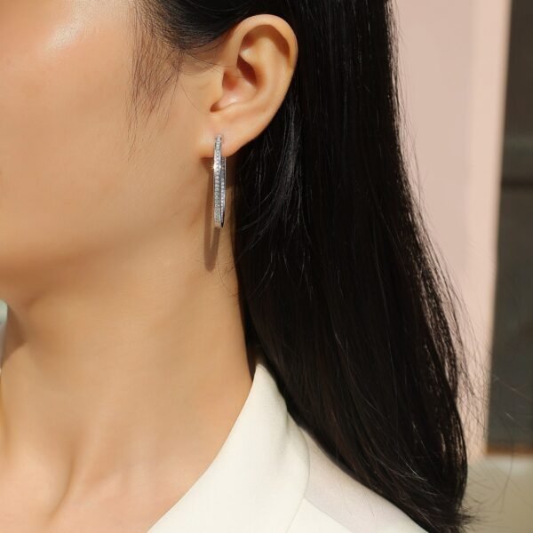 O1CN01GgG6v72AkQtVdoSSn_!!1110428241-0-cib Sgarit Fashion Jewelry S925 Sterling Silver Halo Moissanite Earrings
