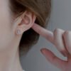O1CN01O8yoxg1inofFKPBzP_!!1695904458-0-cib Sgarit Fashion Jewelry S925 Sterling Silver Six Claws White Black Moissanite Earrings Jewellery