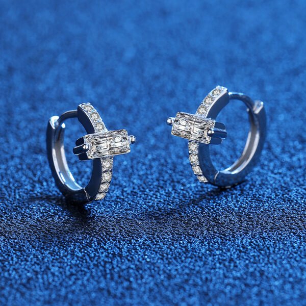 O1CN01RFWQAO1iBLEhw71De_!!2212762514374-0-cib Sgarit Fashion Jewelry S925 Sterling Silver Rectangle Moissanite Earrings Jewellery