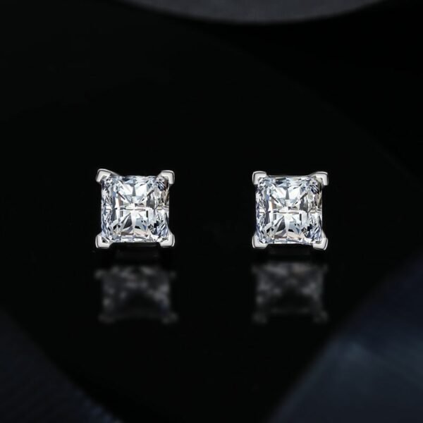 O1CN01bl2k4u2A7VIgzQBJS_!!2217578218156-0-cib Sgarit Fashion Jewelry S925 Sterling Silver 1Ct Pricess Cut Moissanite Star Earrings Classic Jewellery