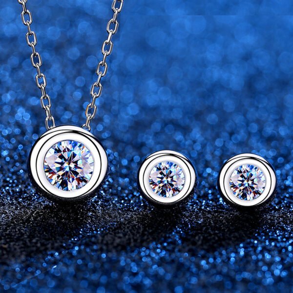 O1CN01ds1b7R1wRHWayxFTQ_!!2212935466304-0-cib Sgarit Fashion Jewelry S925 Sterling Silver 7.7Mm 1Ct Round Brilliant Cut Moissanite Star Earrings Classic Jewellery