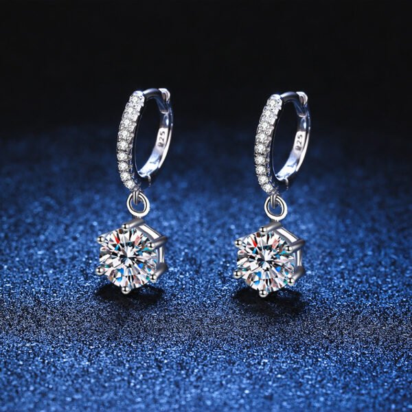 O1CN01y1KjMO2Br89612OSL_!!2212409298391-0-cib Sgarit Fashion Jewelry S925 Sterling Silver Six Claw Round Brilliant Cut D Moissanite Earrings