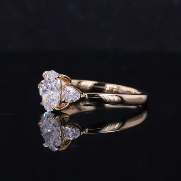 微信图片_20241107140114 Sgarit Fine Jewelry Solid 18K Gold 1Ct Oval Cut Lab Diamond Ring Jewellery
