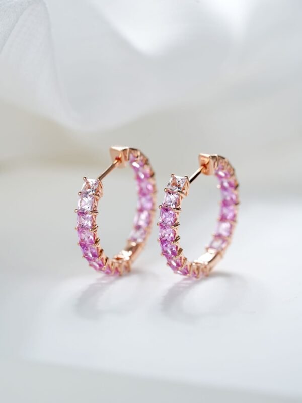 微信图片_20241118114541 Sgarit Fine Jewelry 18K Gold 2.5Mm Natural Color Sapphire Gemstone Earrings Jewellery
