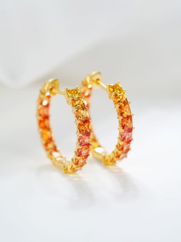 微信图片_20241118114634 Sgarit Fine Jewelry 18K Gold 2.5Mm Natural Color Sapphire Gemstone Earrings Jewellery