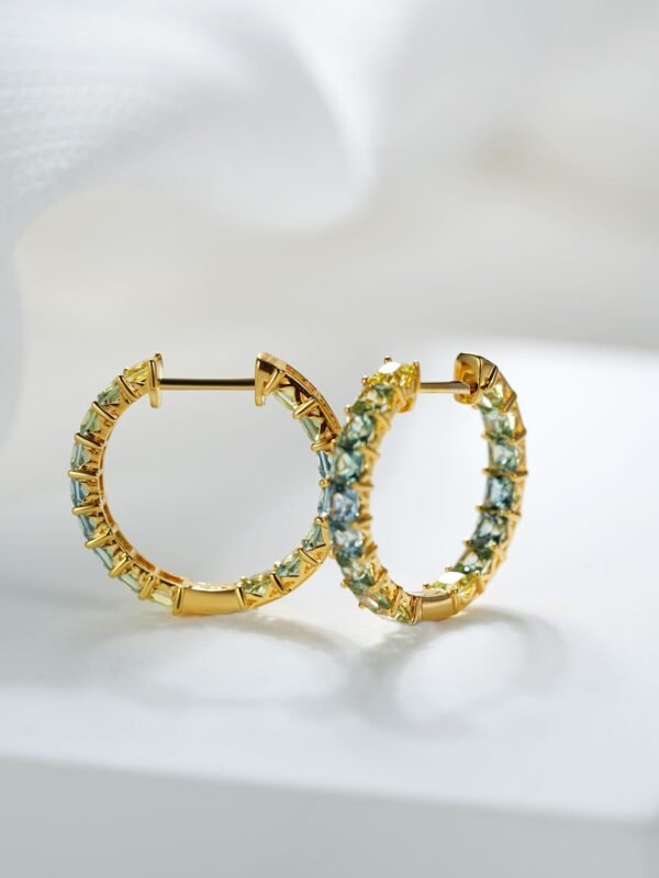微信图片_20241118114712 Sgarit Fine Jewelry 18K Gold 2.5Mm Natural Color Sapphire Gemstone Earrings Jewellery