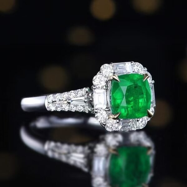 Sgarit Fine Jewelry Manufacturer Real 18K Gold 1.55Ct Natural Gemstone Green Emerald Ring Jewellery