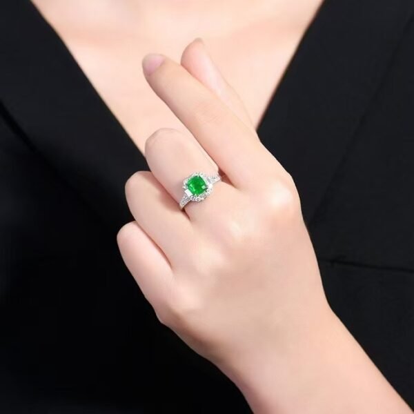 Sgarit Fine Jewelry Manufacturer Real 18K Gold 1.55Ct Natural Gemstone Green Emerald Ring Jewellery