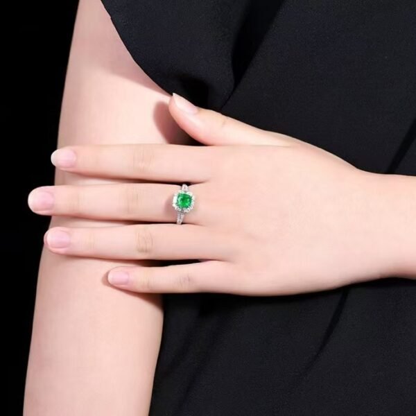 Sgarit Fine Jewelry Manufacturer Real 18K Gold 1.55Ct Natural Gemstone Green Emerald Ring Jewellery