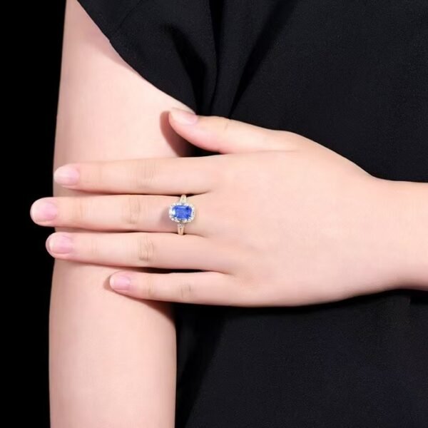微信图片_202411230933054 Sgarit Fine Jewelry Manufacturer 18K White Gold Emerald Cut Sri Lanka 2.51Ct Natural Gemstone Cornflower Blue Sapphire Ring Jewellery