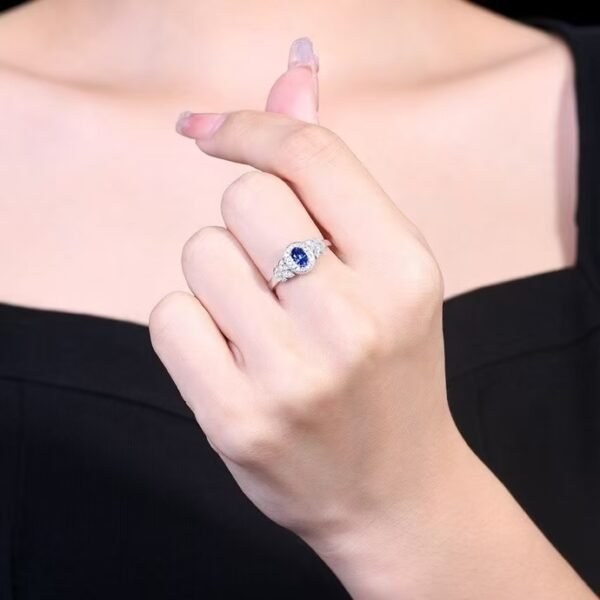 微信图片_20241123093326 Sgarit Fine Jewelry Manufacturer 18K White Gold Oval Cut Sri Lanka 0.43Ct Natural Gemstone Unheated Royal Vivid Blue Sapphire Ring Jewellery