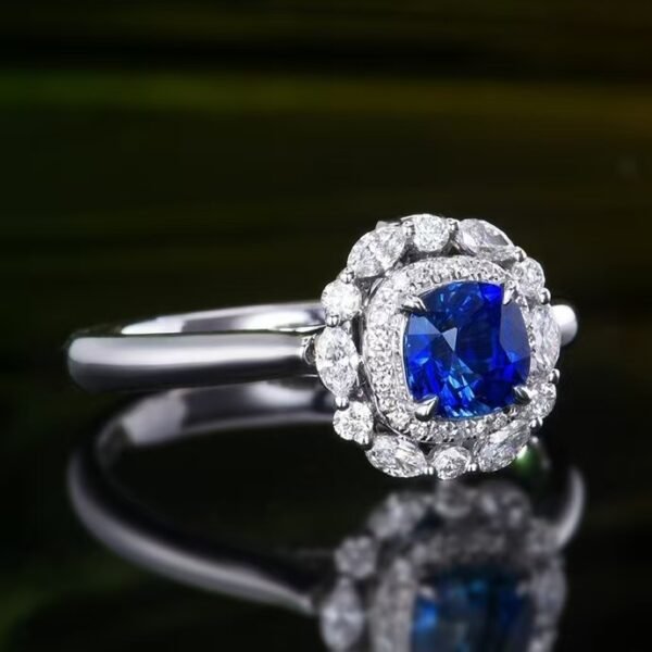 Sgarit Fine Jewelry Manufacturer 18K White Gold Pear Cut Sri Lanka 0.67Ct Natural Gemstone Royal Blue Sapphire Ring Jewellery