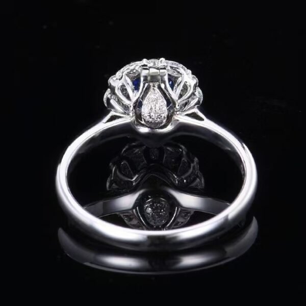 Sgarit Fine Jewelry Manufacturer 18K White Gold Pear Cut Sri Lanka 0.67Ct Natural Gemstone Royal Blue Sapphire Ring Jewellery