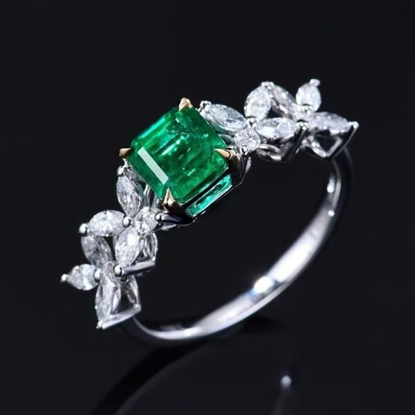 微信图片_20241123093635 Sgarit Fine Jewelry Manufacturer 18K White Gold Emerald Cut Vvg 1.15Ct Natural Gemstone Green Emerald Ring Jewellery