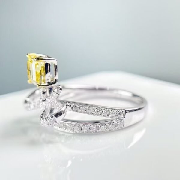 微信图片_20241123093648 Sgarit Fine Jewelry Manufacturer 18K Gold Cushion Cut Vvs2 0.73Ct Natural Fancy Yellow Diamond Ring Jewellery
