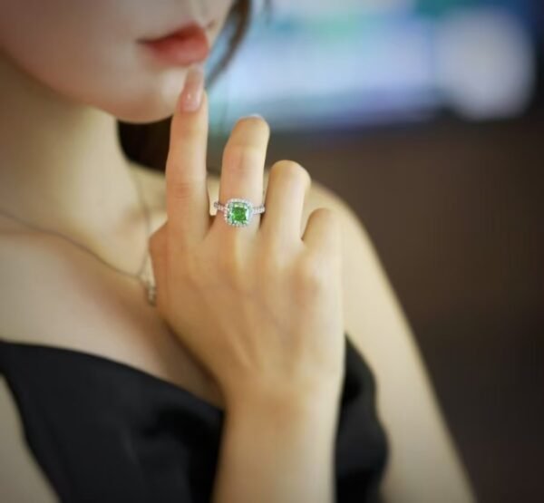 微信图片_202411230938281 Sgarit Fine Jewelry Manufacturer 18K White Gold Cushion Cut Si1 3.66Ct Natural Fancy Green Diamond Ring Jewellery