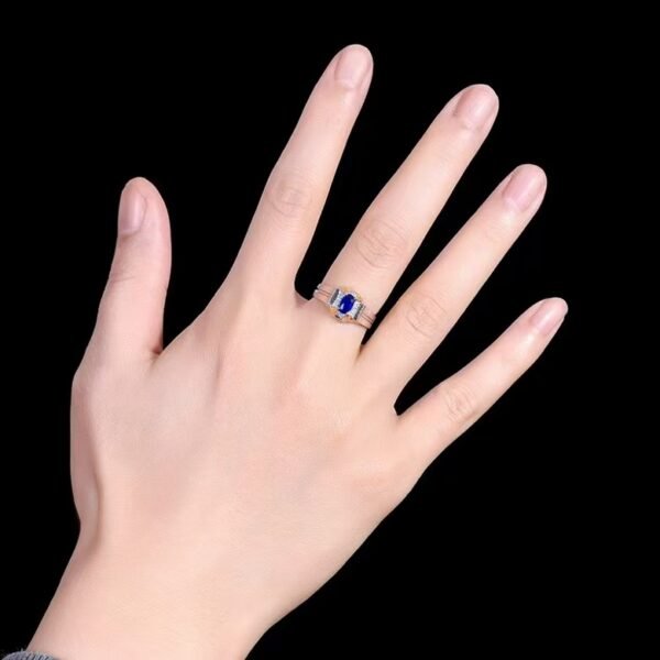 Sgarit Fine Jewelry Manufacturer 18K White Gold Oval Cut Sri Lankan 0.68Ct Natural Gemstone Royal Blue Sapphire Ring Jewellery