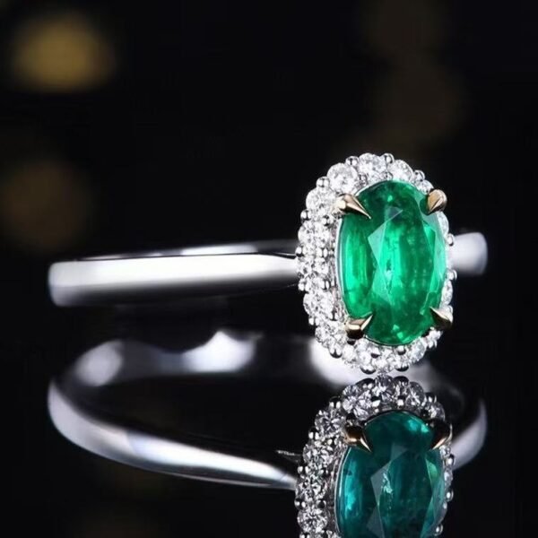 微信图片_20250424145547 SGRAIT Luxury 18k Gold Diamond Jewellery Ring 0.76ct Natural Emerald Ring With 16 0.16ct Diamonds Jewelry PT950 Ring