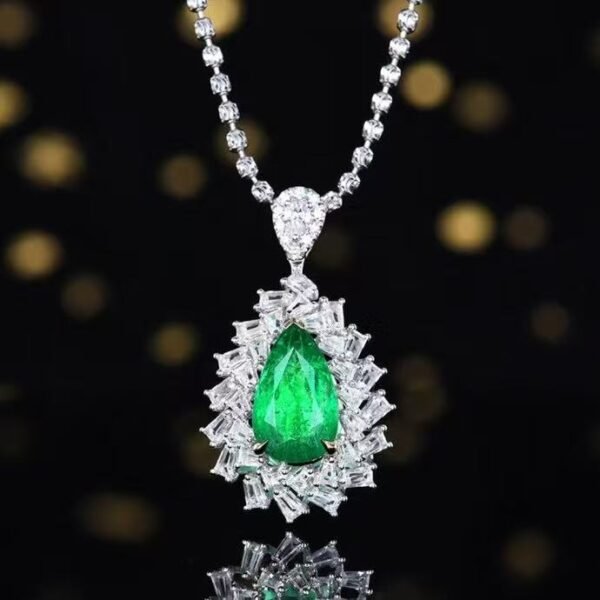 SGARIT Exquisite 18k Gold Jewelry 1.85ct Natural Emerald Pendant With 10 0.04ct Diamonds 33 1.243ct While SapphireJewellery