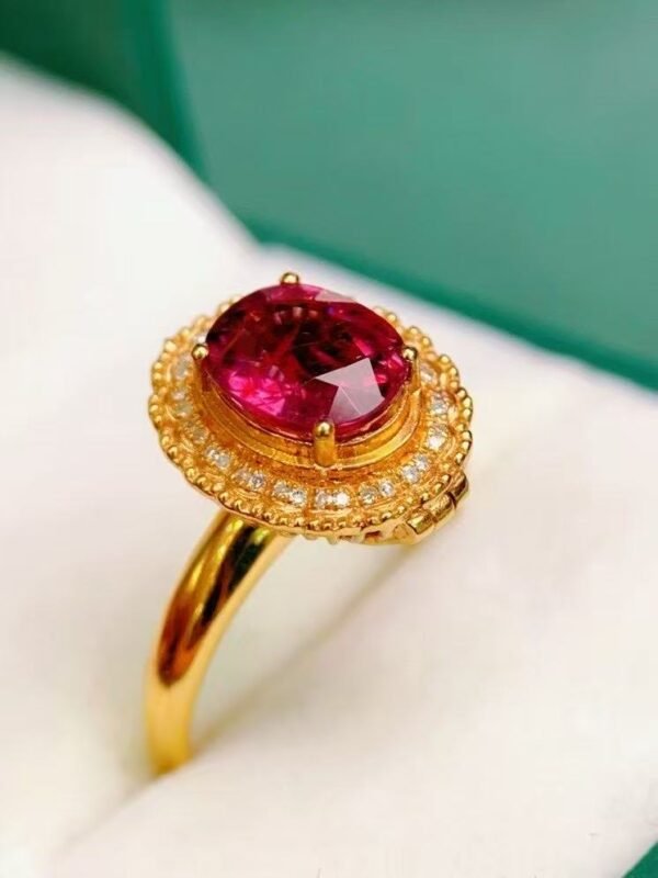 微信图片_20250428112746 SGRAIT Luxury 18k Gold Diamond Jewellery Oval Cut 1.8ct Garnet Ring with 36p 0.108ct Diamonds Jewelry for Women