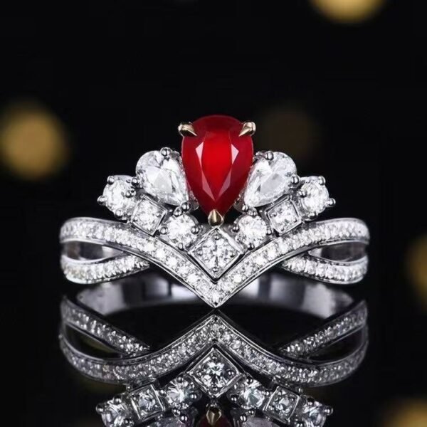 SGRAIT Luxury 18k Gold Jewellery 0.56ct Unheated Natural Pigeon Blood Red Ruby with Diamonds and Whlie Sapphire Jewelry Ring