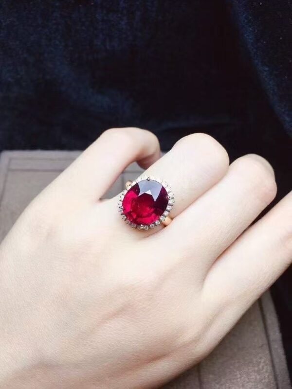 SGRAIT Luxury 18k Gold Diamond Jewellery Oval Cut 9.55ct Garnet with 24p Diamonds Jewelry Ring for Wedding and Party