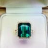 微信图片_20250429101538 SGRAIT Luxury 18k Gold Diamond Jewellery Emerald Cut 8.75ct Green Garnet with 38p 0.38ct Diamonds Jewelry Ring