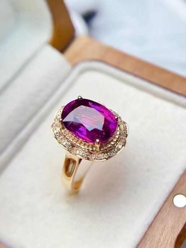 微信图片_20250429102759 SGRAIT Luxury 18k Gold Diamond Jewellery 4.9ct Oval Cut Purple Garnet with 50p Diamonds Jewelry Ring for Women