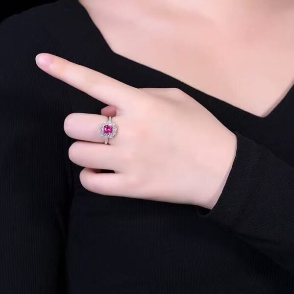 微信图片_20250429112727 SGRAIT PT950 Luxury 18k Gold Jewellery 1.5ct Cushion Cut Unheated Natural Pink Sapphire With 46p 0.56ct Diamonds Jewelry Ring