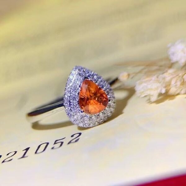 微信图片_20250430105614 SGRAIT Luxury 18k While Gold Jewellery 0.7ct Pear Cut Orange Sapphire With 0.243ct Diamonds Jewelry Ring for Women