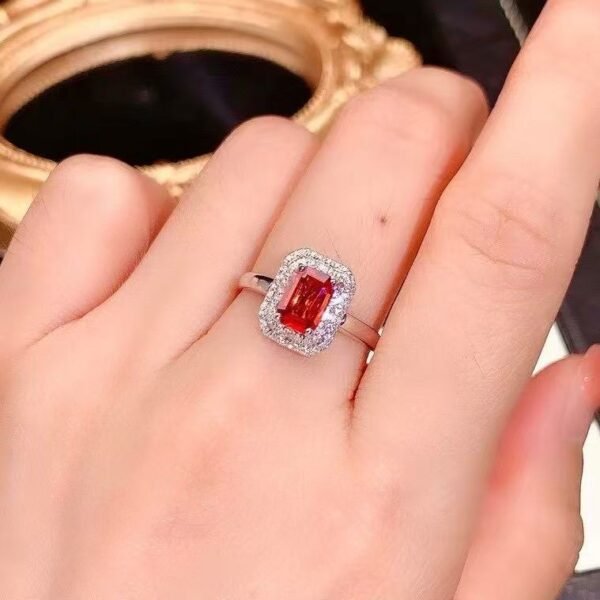 微信图片_20250430110632 SGRAIT Luxury 18k While Gold Jewellery 0.7ct Pear Cut Orange Sapphire With 0.243ct Diamonds Jewelry Ring for Women