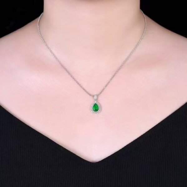 微信图片_20250505141148 SGARIT Luncy Jewelry 18K White Gold 1.5ct Pear Cut Natural Green Emerald Pendant Necklace with Diamonds Jewellery for Engagement