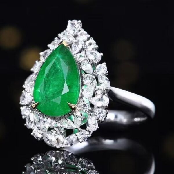 微信图片_20250513164335 SGARIT OEM Design Fine Jewelry 18k Gold 2.53ct Pear Cut Natural Emerald Ring with Diamonds Jewellery Have GRC for Women