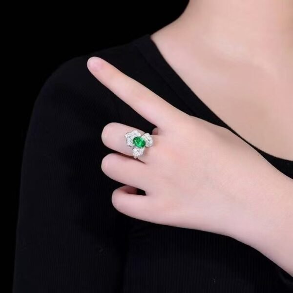 SGARIT OEM Design Fine Jewelry GRC 18k While Gold 1.3ct Oval Cut Natural Emerald Ring with Diamonds Jewellery for Women